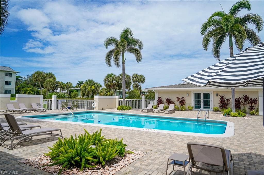 536 12th AVE S # 536, NAPLES FL 34102-33