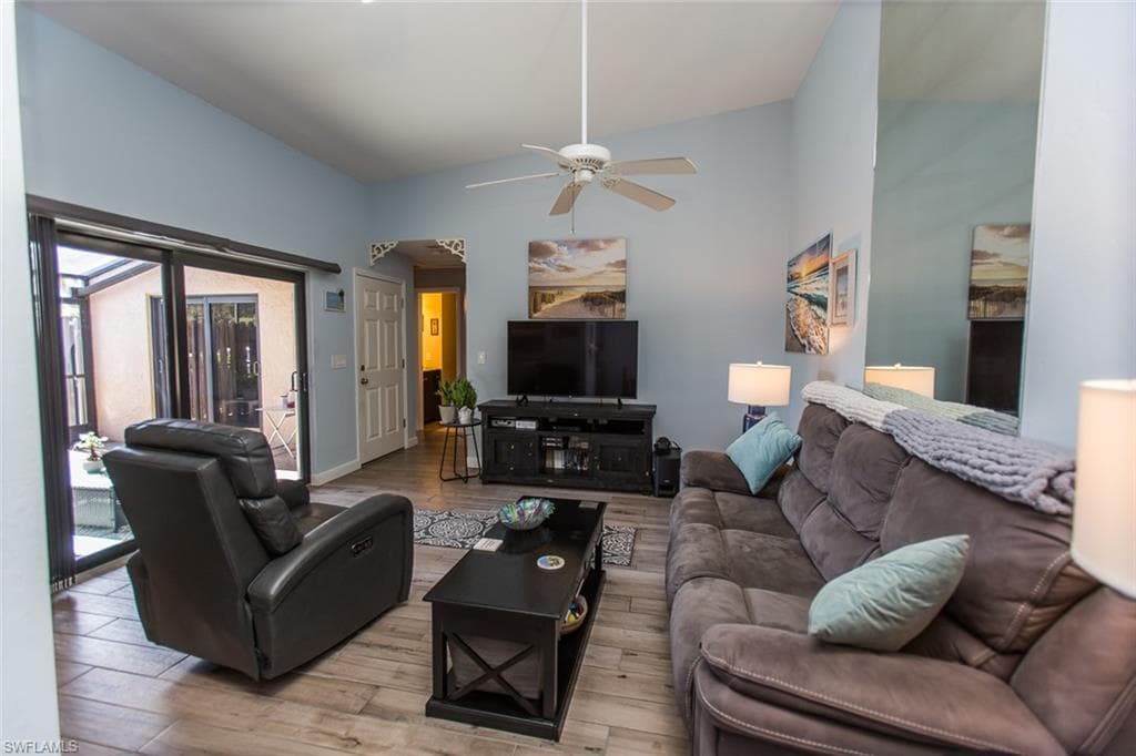 7129 Penner LN # 2, FORT MYERS FL 33907-4