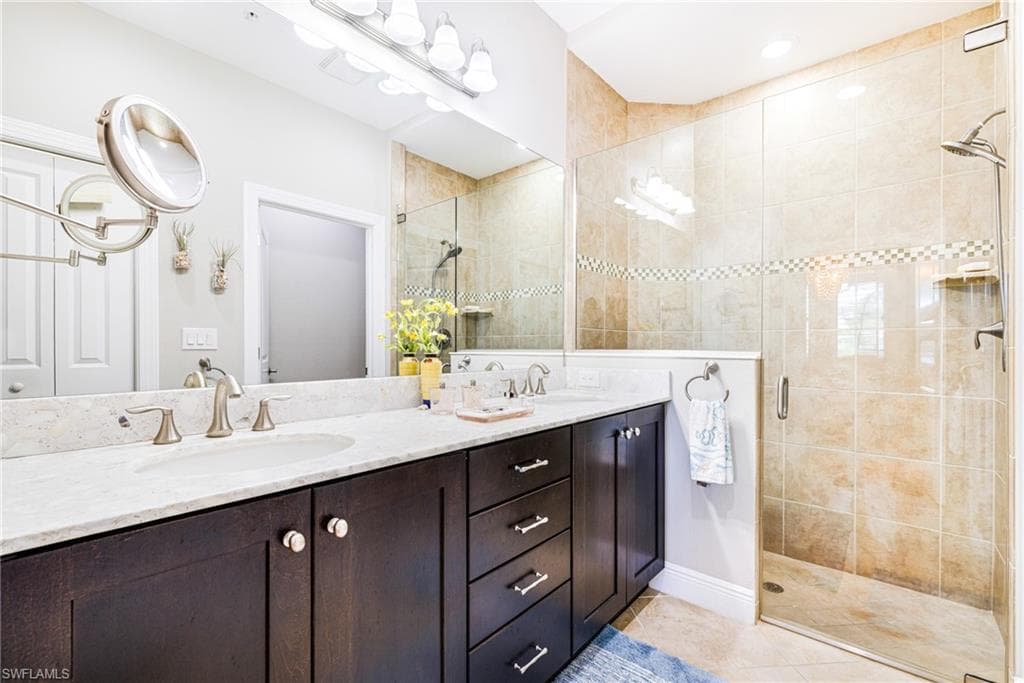 1359 Artesia DR E # 102, NAPLES FL 34113-17