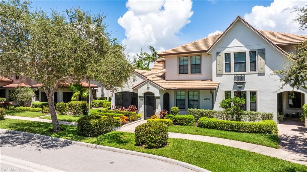 1359 Artesia DR E # 102, NAPLES FL 34113-34