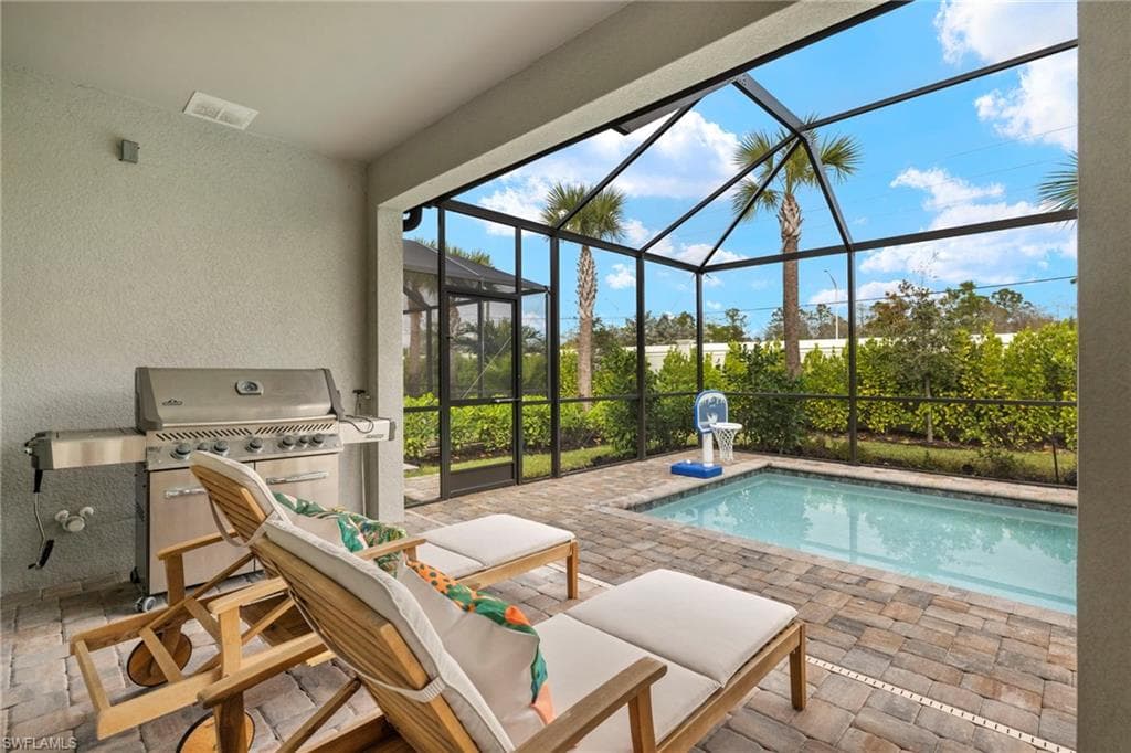 2170 Yellowfin CIR, NAPLES FL 34114-21