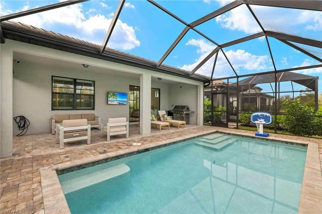 2170 Yellowfin CIR, NAPLES FL 34114-18