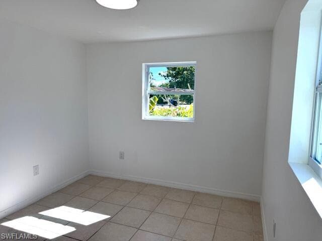 585 14th ST N, NAPLES FL 34102-11