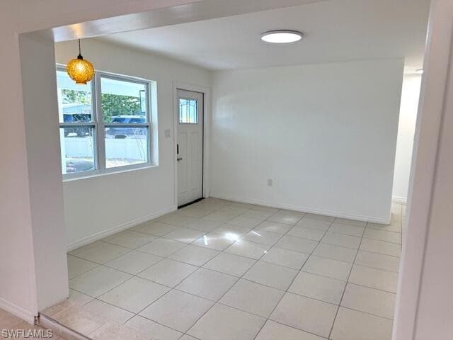 585 14th ST N, NAPLES FL 34102-4