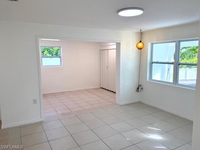 585 14th ST N, NAPLES FL 34102-8