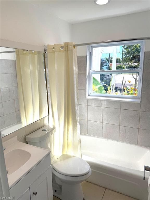 585 14th ST N, NAPLES FL 34102-14