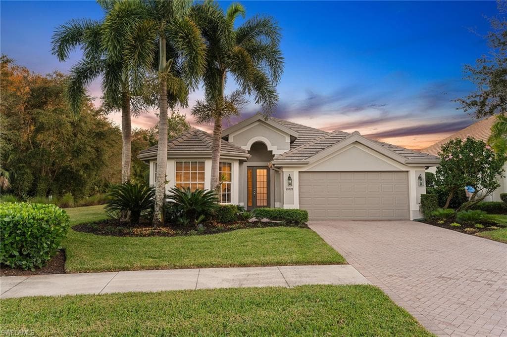 11828 Bramble CT, NAPLES FL 34120-1