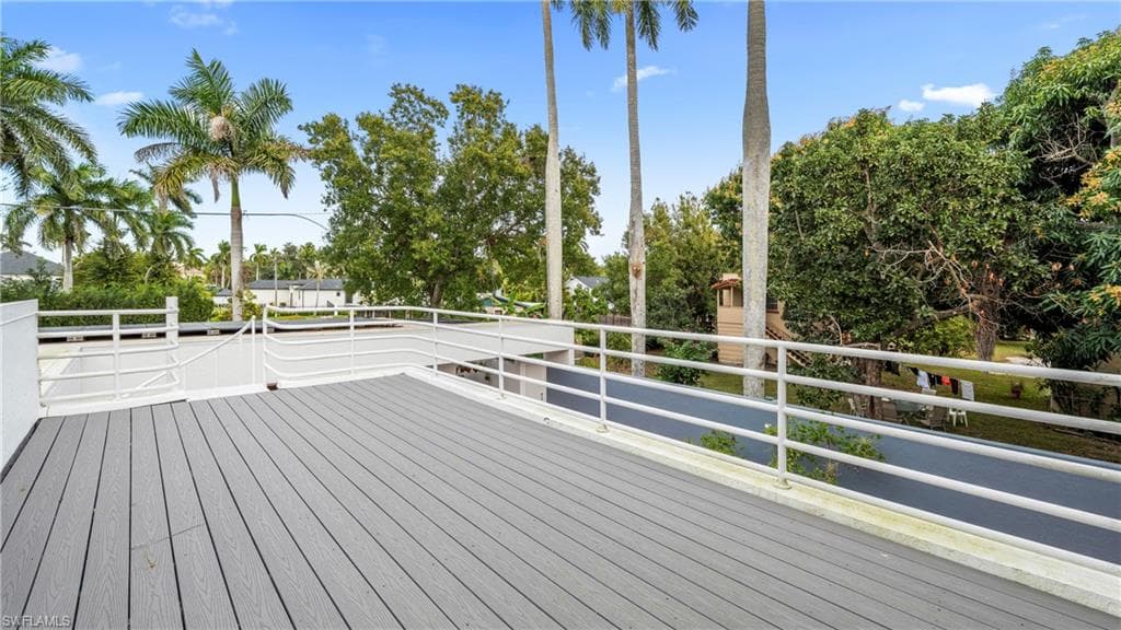 1215 Caloosa DR, FORT MYERS FL 33901-18