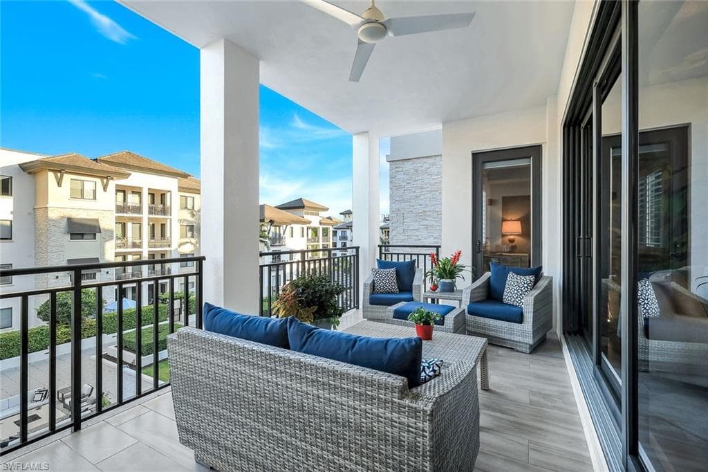 1035 3rd AVE S # 406, NAPLES FL 34102-11