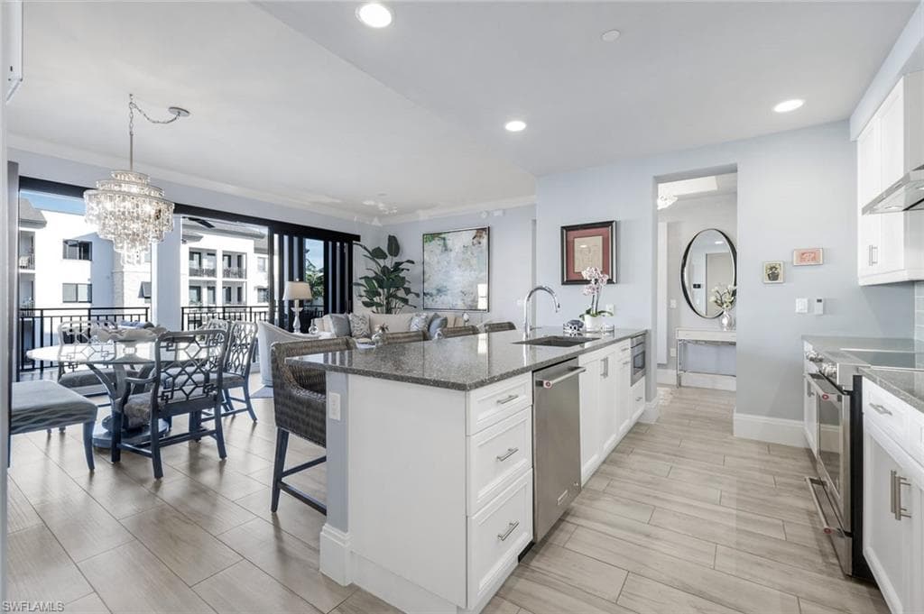 1035 3rd AVE S # 406, NAPLES FL 34102-7