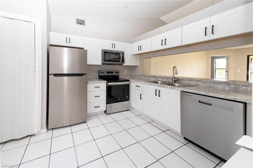 15206 Parkside DR 201-7