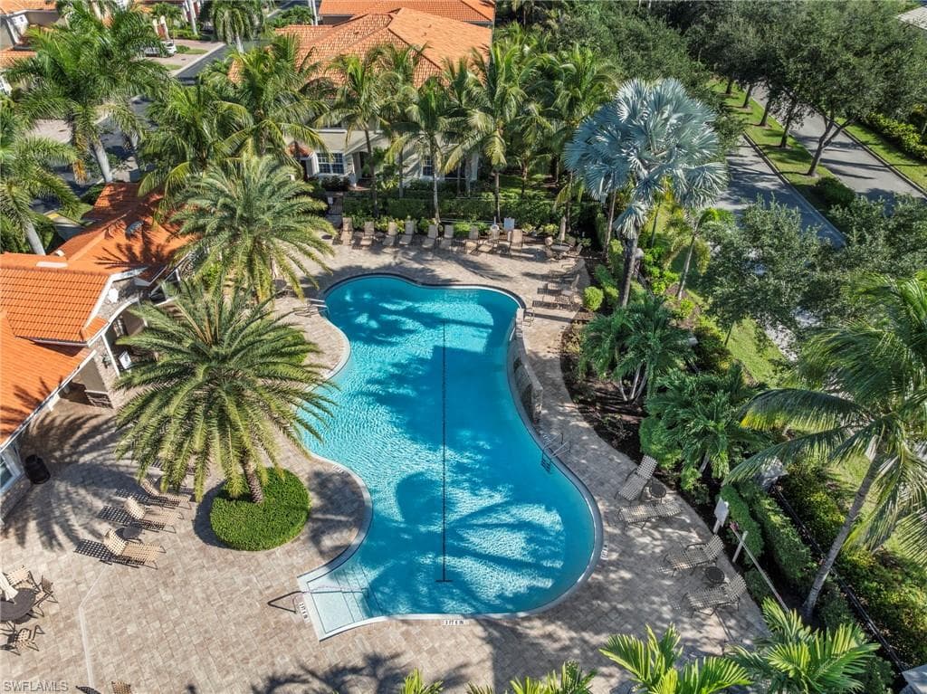 28063 Sosta LN # 1, BONITA SPRINGS FL 34135-29