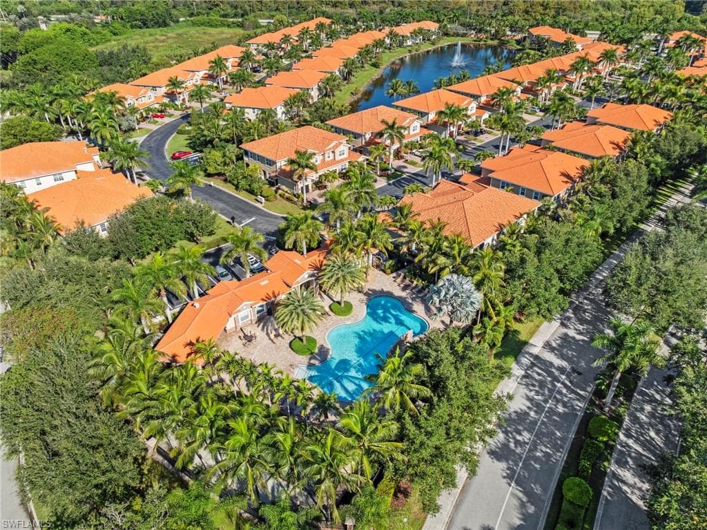 28063 Sosta LN # 1, BONITA SPRINGS FL 34135-28