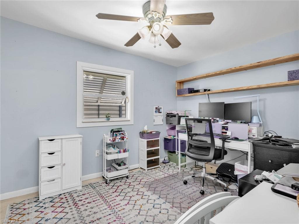 2142 Crystal DR, FORT MYERS FL 33907-25