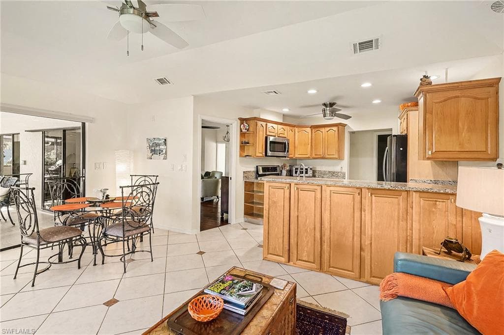 9874 Campbell CIR, NAPLES FL 34109-5