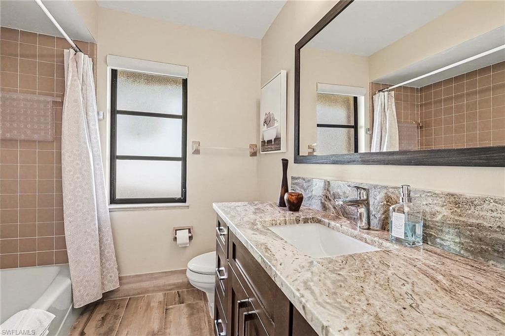 9874 Campbell CIR, NAPLES FL 34109-19