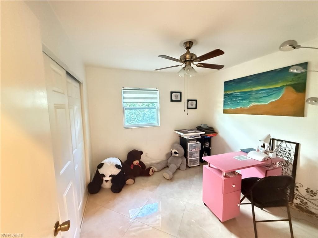 4207 Cindy AVE, NAPLES FL 34112-28