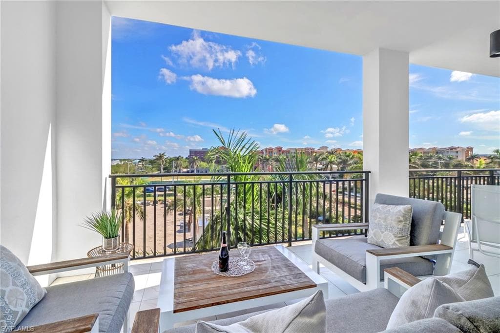 1135 3rd AVE S # 415, NAPLES FL 34102-5