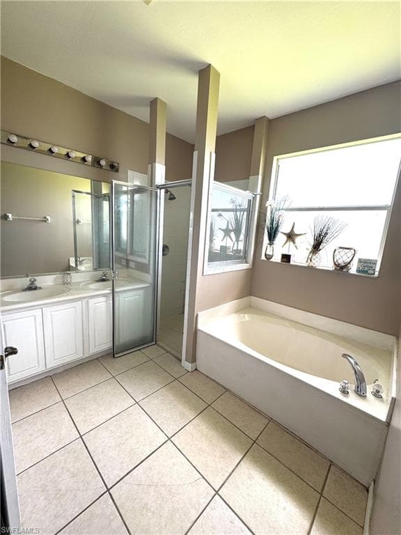 286 Justene CIR, LEHIGH ACRES FL 33936-9