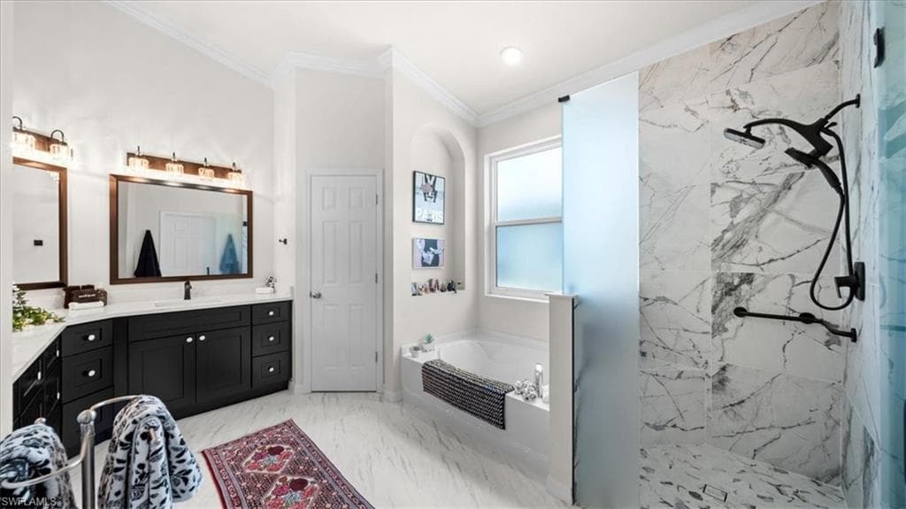 371 Burnt Pine DR, NAPLES FL 34119-24