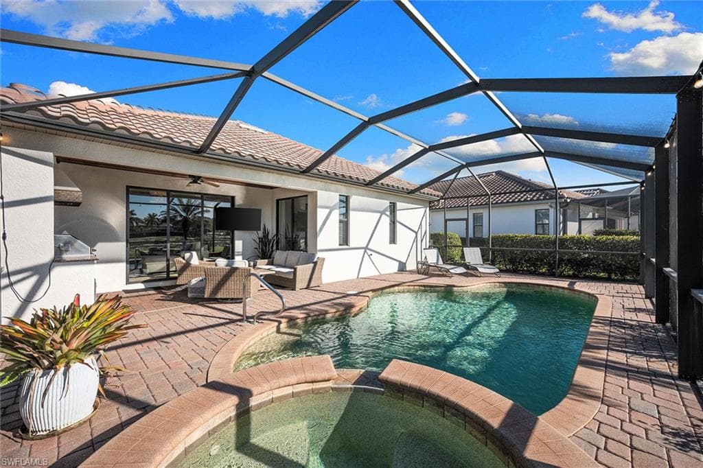 12518 Fenhurst WAY, NAPLES FL 34120-5