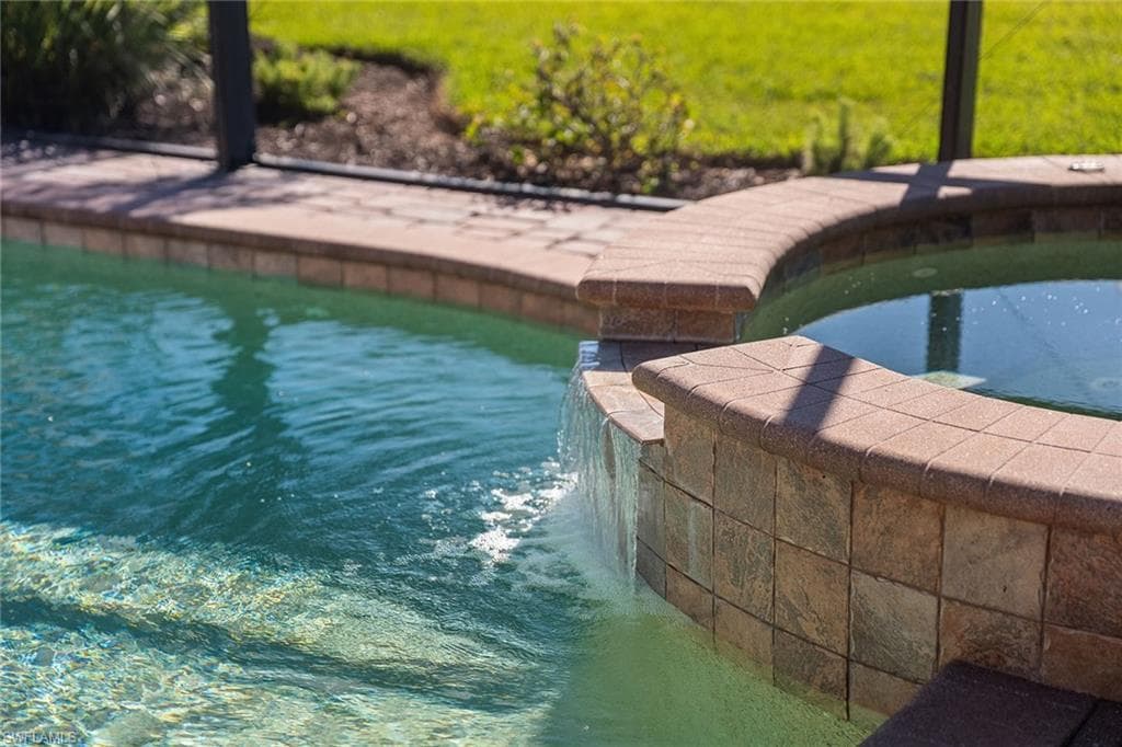 12518 Fenhurst WAY, NAPLES FL 34120-39