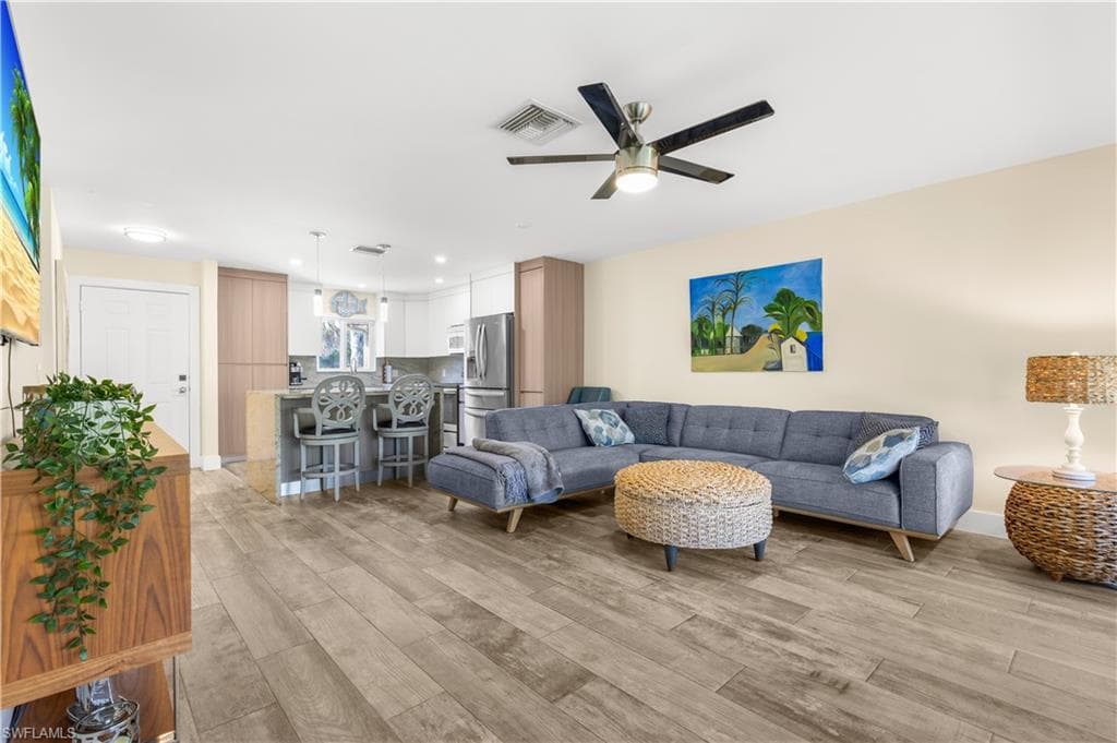 900 Henderson Creek DR # A102, NAPLES FL 34114-21