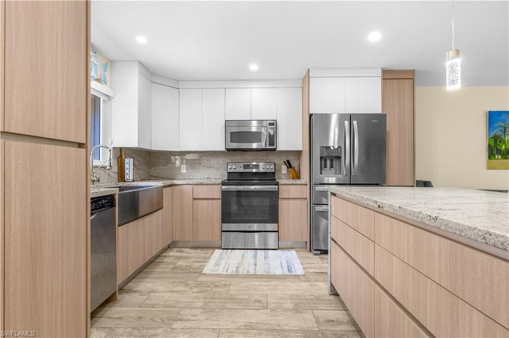 900 Henderson Creek DR # A102, NAPLES FL 34114-2