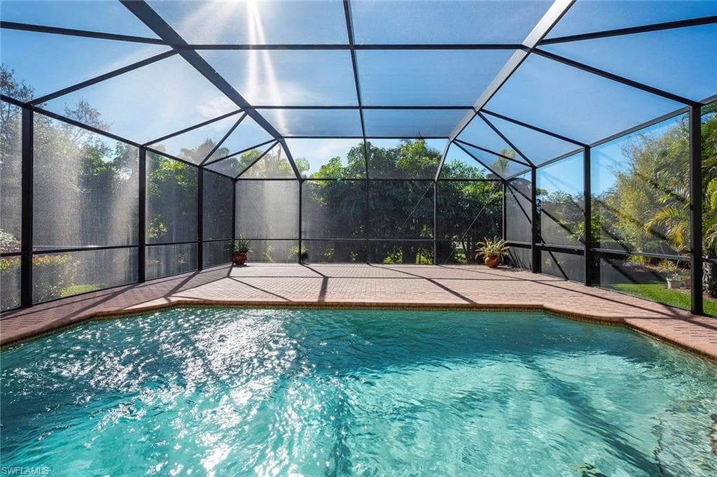 8490 Sumner AVE, FORT MYERS FL 33908-38