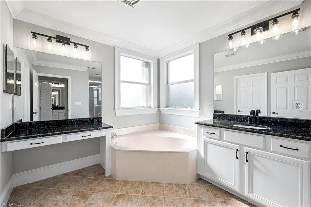 8490 Sumner AVE, FORT MYERS FL 33908-28