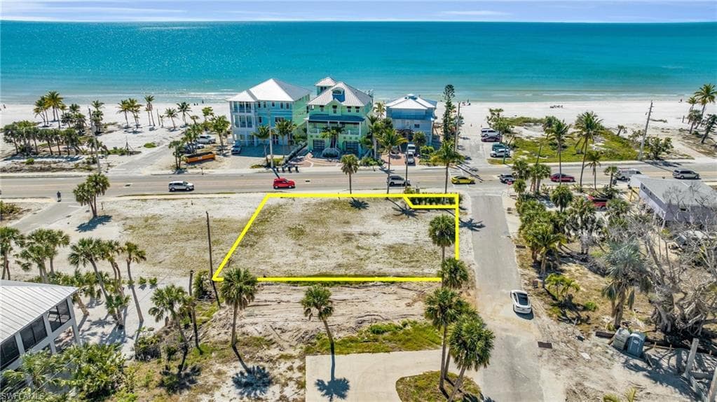 96 Hercules DR, FORT MYERS BEACH FL 33931-10