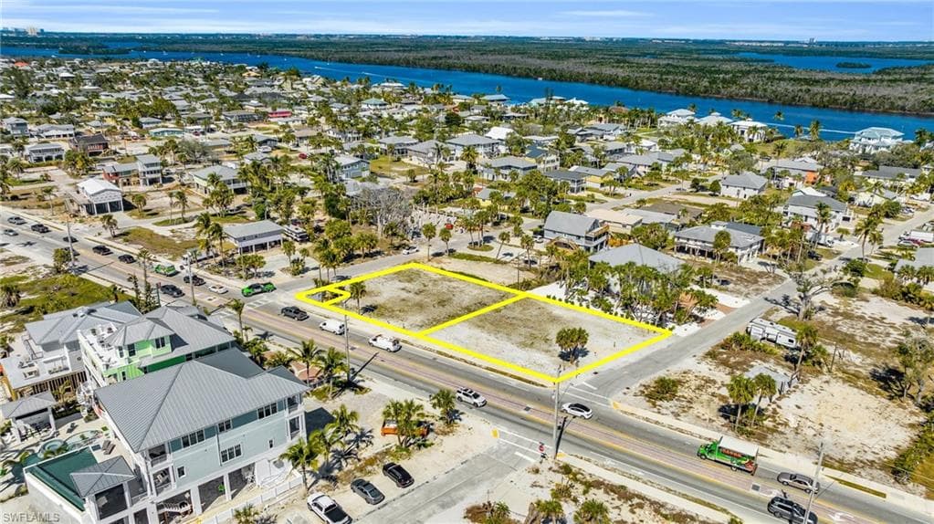 96 Hercules DR, FORT MYERS BEACH FL 33931-20