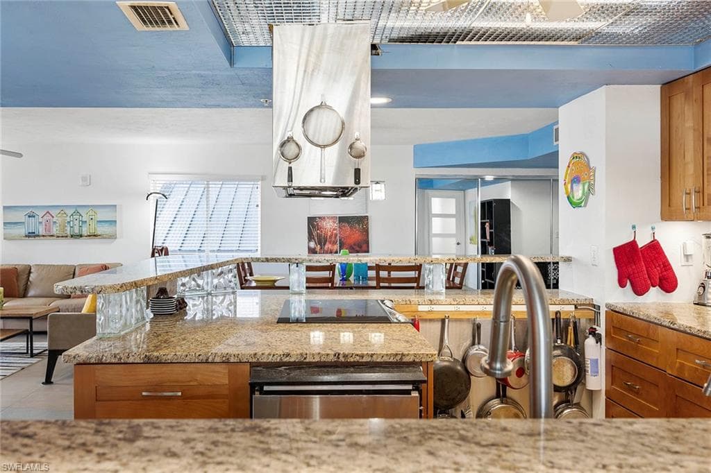 4753 Estero BLVD # 105, FORT MYERS BEACH FL 33931-5