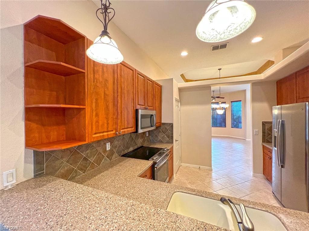 15459 Laguna Hills DR, FORT MYERS FL 33908-3