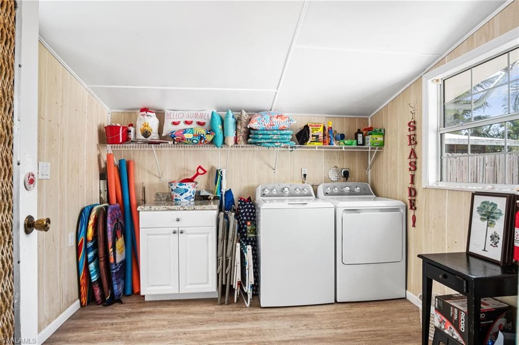 1097 Sperling AVE, NAPLES FL 34103-28