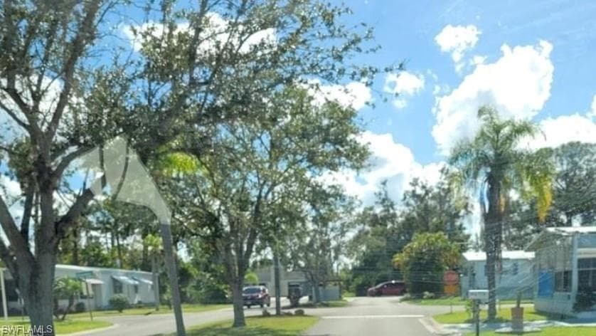 2774 Wedgewood DR, NORTH FORT MYERS FL 33917-6
