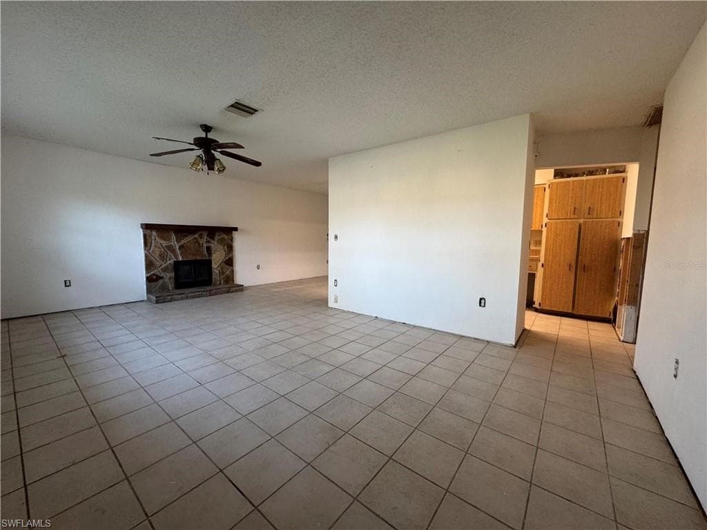 601 Dolphin RD, VENICE FL 34293-9