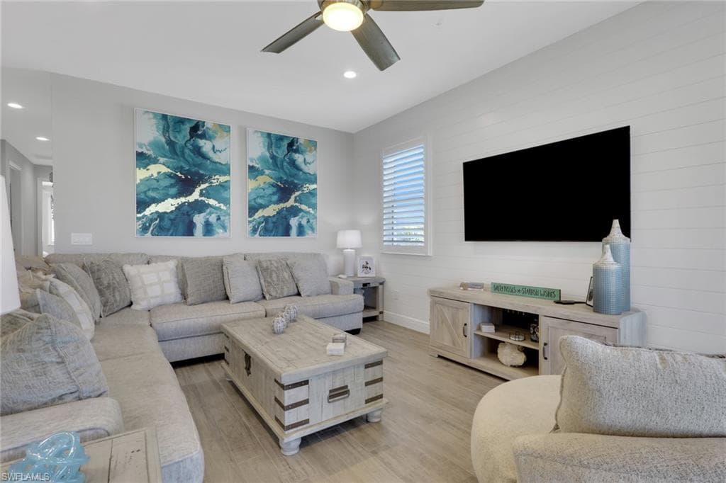 2647 Seychelles CIR # 2205, OTHER FL 34112-9