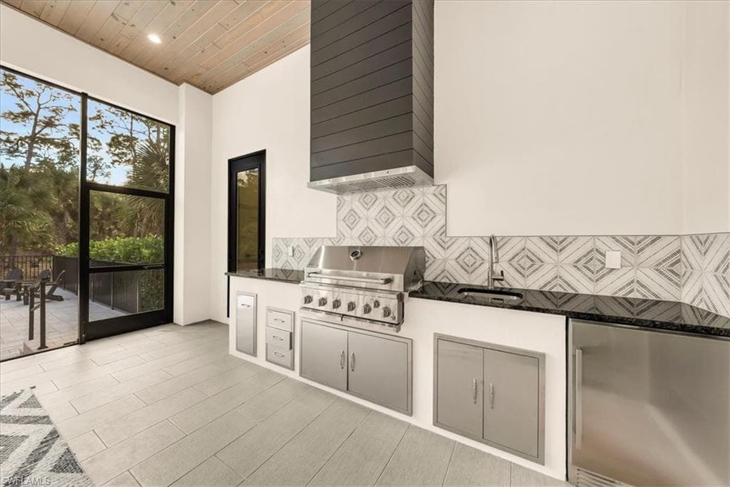 4186 3rd AVE NW, NAPLES FL 34119-35