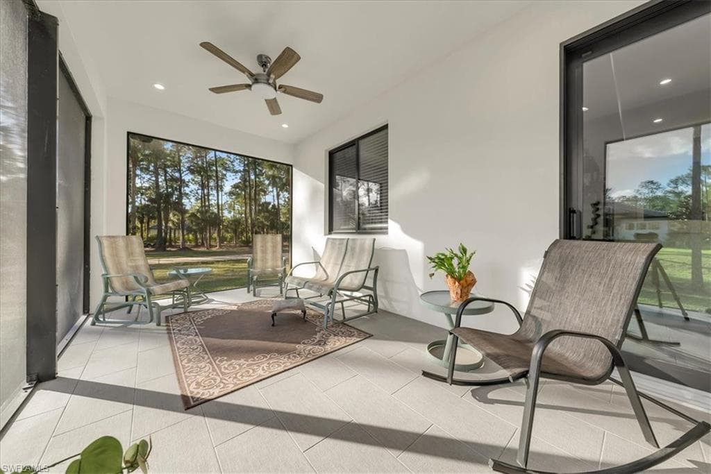 4186 3rd AVE NW, NAPLES FL 34119-48