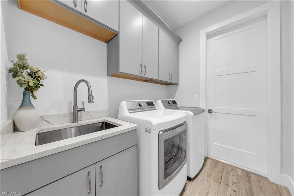 4186 3rd AVE NW, NAPLES FL 34119-47