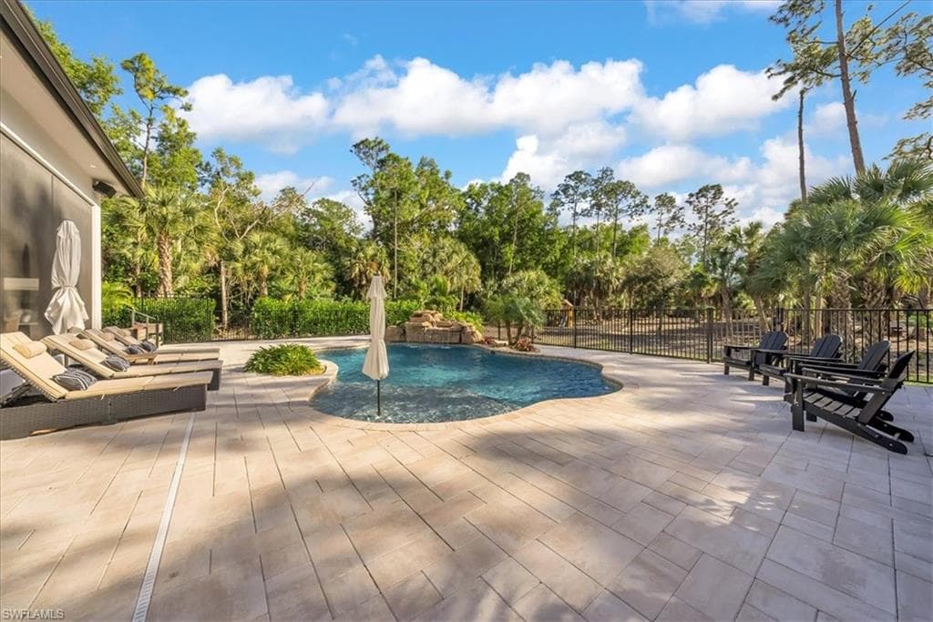 4186 3rd AVE NW, NAPLES FL 34119-30