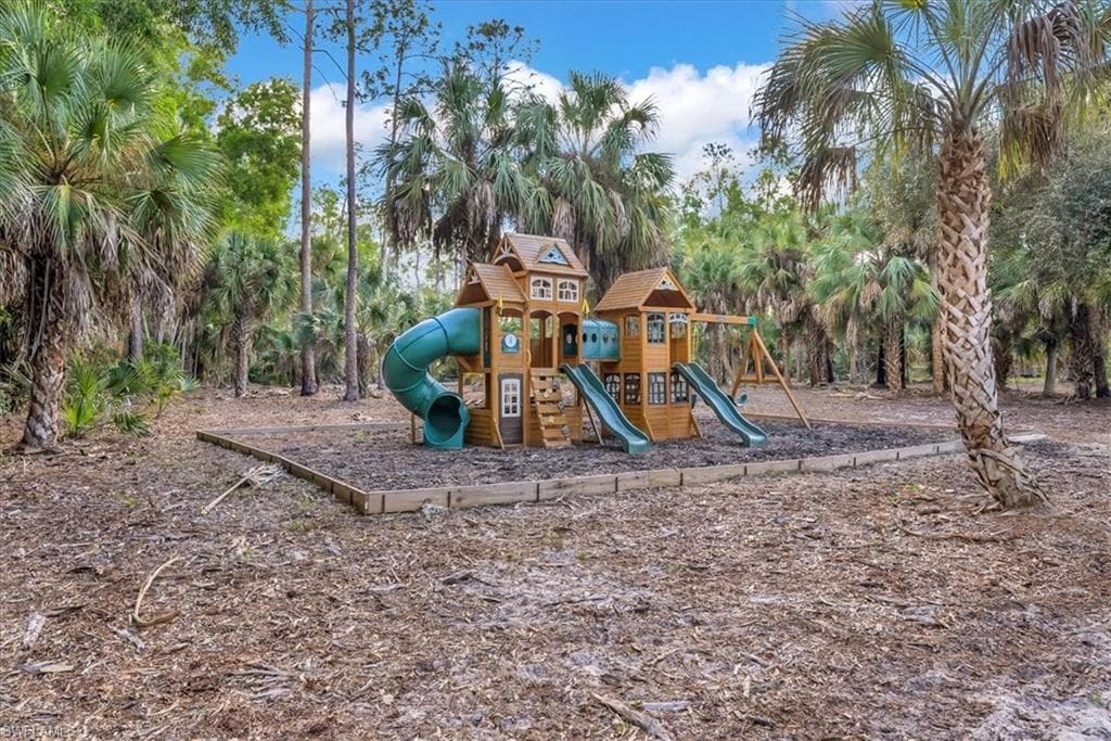 4186 3rd AVE NW, NAPLES FL 34119-38