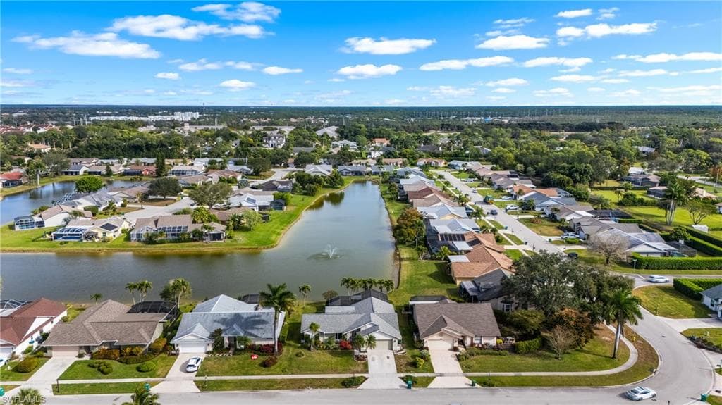 10570 Regent CIR, NAPLES FL 34109-21