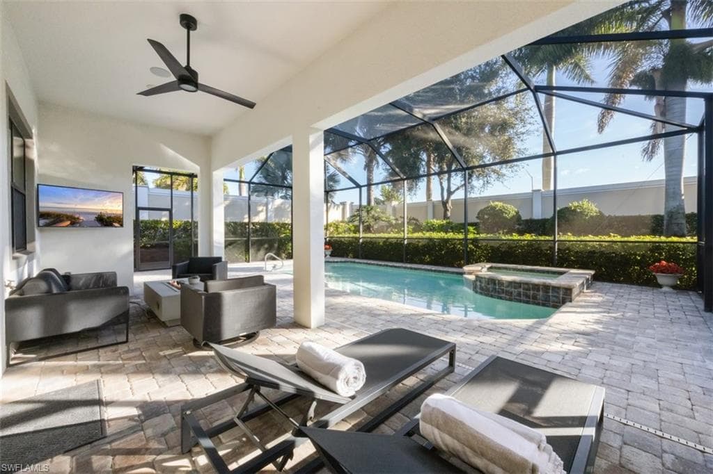 7222 Wilton DR, NAPLES FL 34109-21
