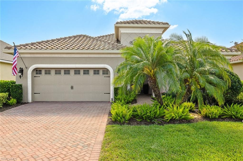 21283 Estero Vista CT, ESTERO FL 33928-2