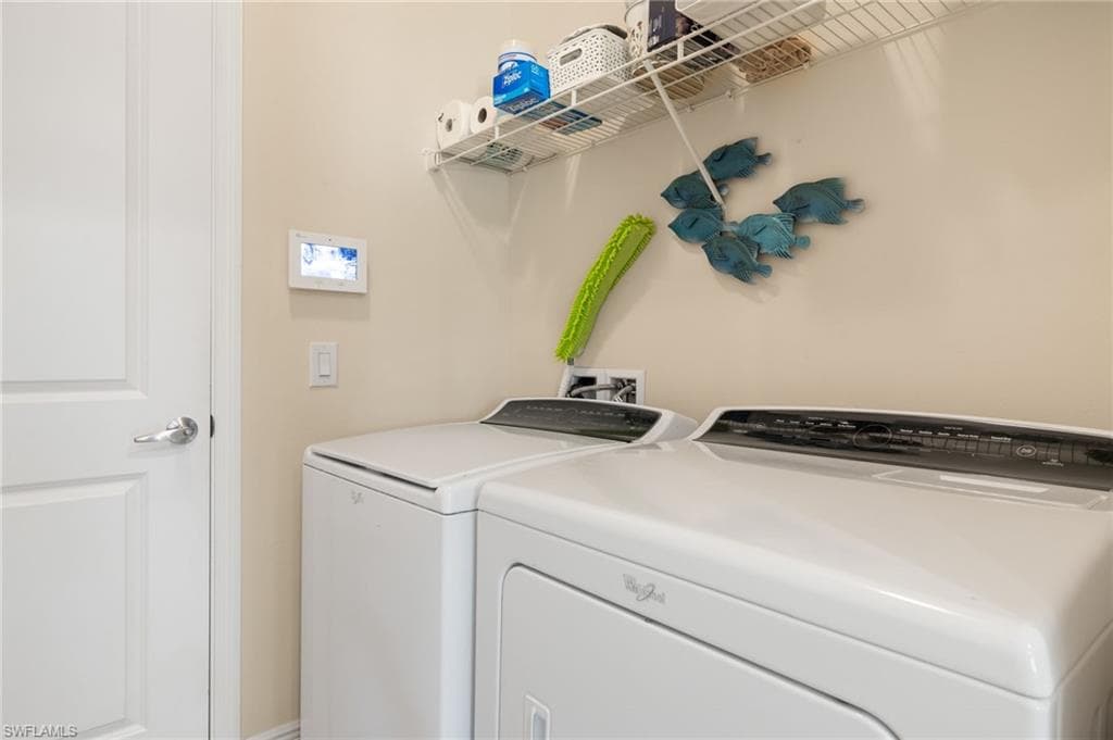 21283 Estero Vista CT, ESTERO FL 33928-30