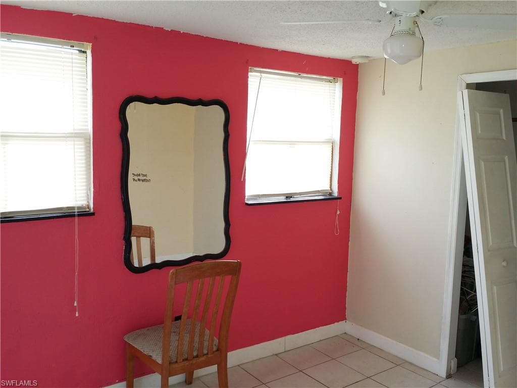 950 Lakeview DR, NORTH FORT MYERS FL 33903-11