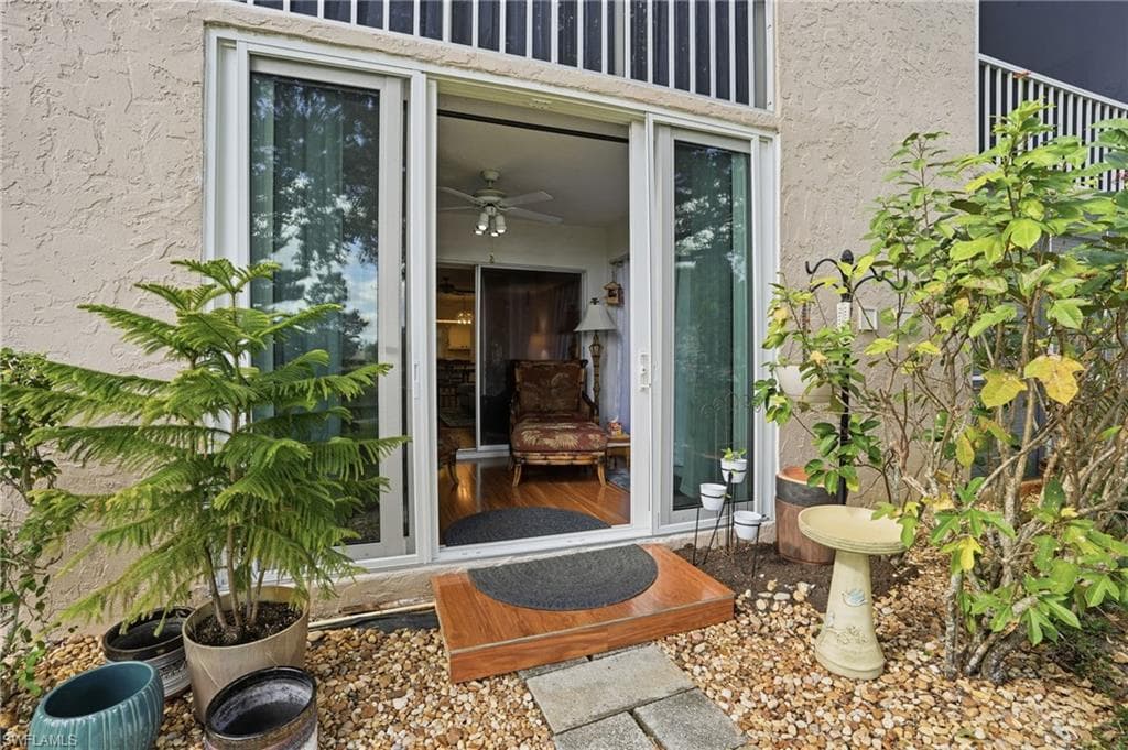5451 Rattlesnake Hammock RD # 108, NAPLES FL 34113-5