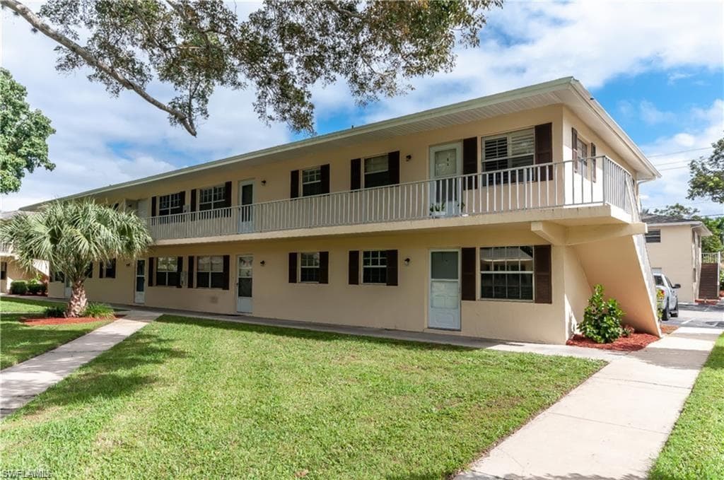 3325 Airport Pulling RD N # L1, NAPLES FL 34105-1